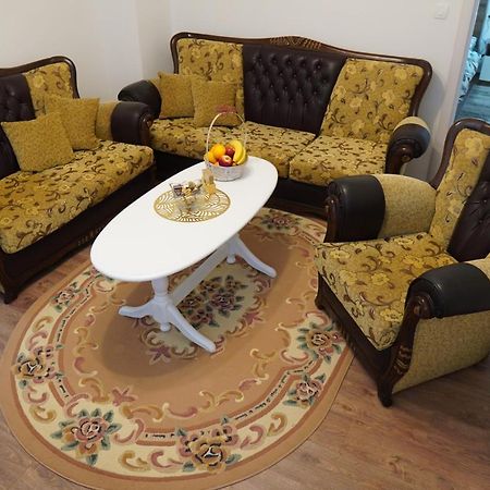 Apartments Manitovac M Nikšić Esterno foto