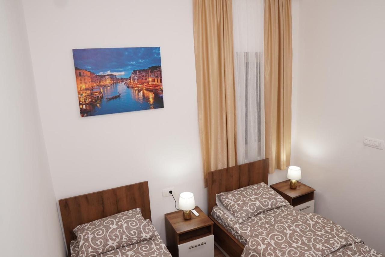 Apartments Manitovac M Nikšić Esterno foto
