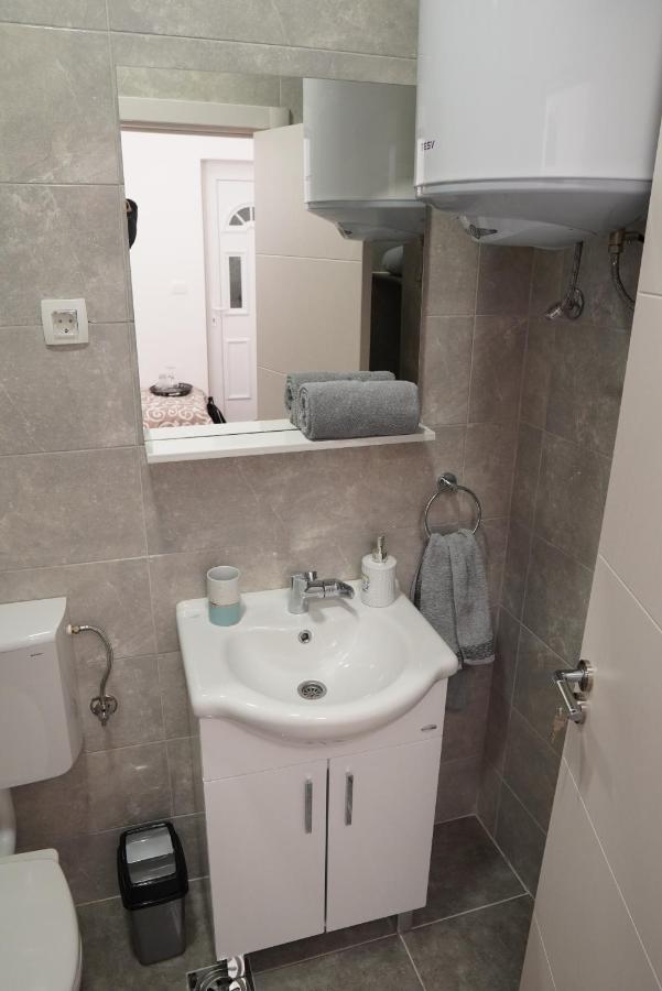 Apartments Manitovac M Nikšić Esterno foto