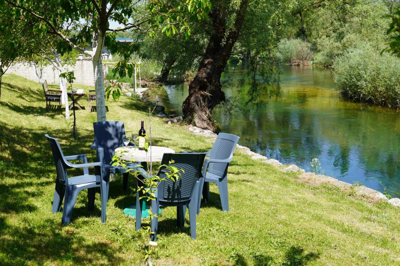 Apartments Manitovac M Nikšić Esterno foto